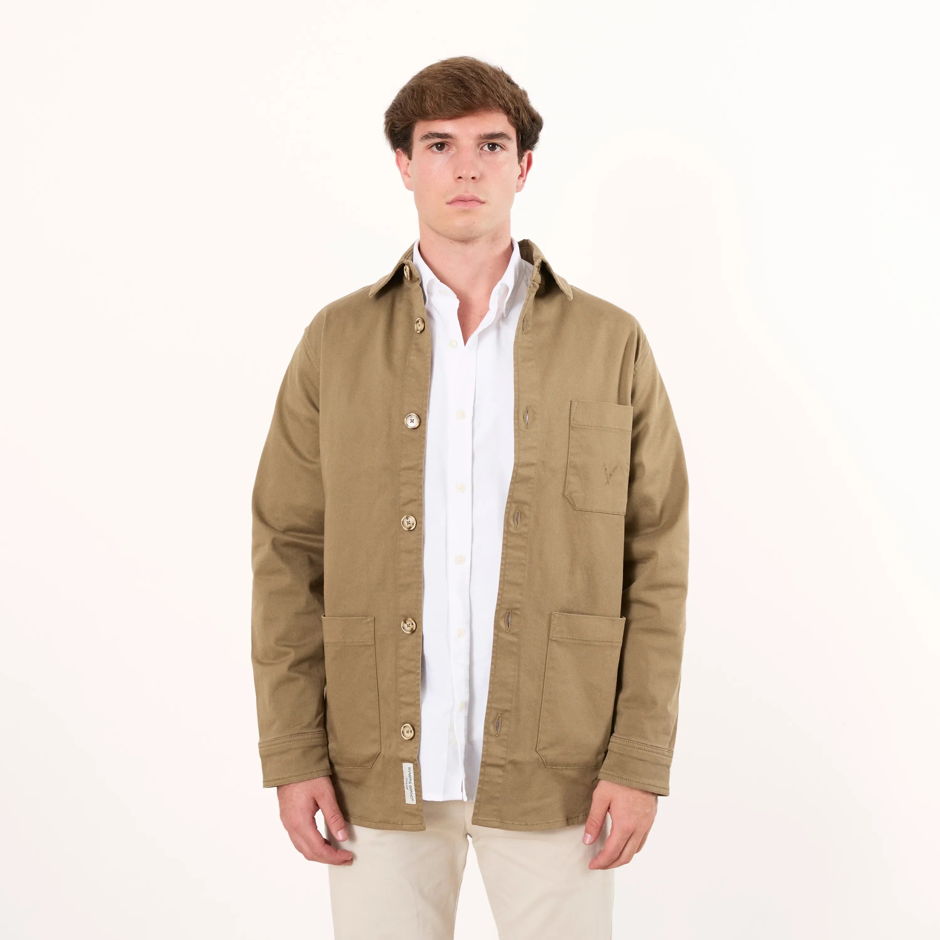 Chamarra tres bolsillos caqui