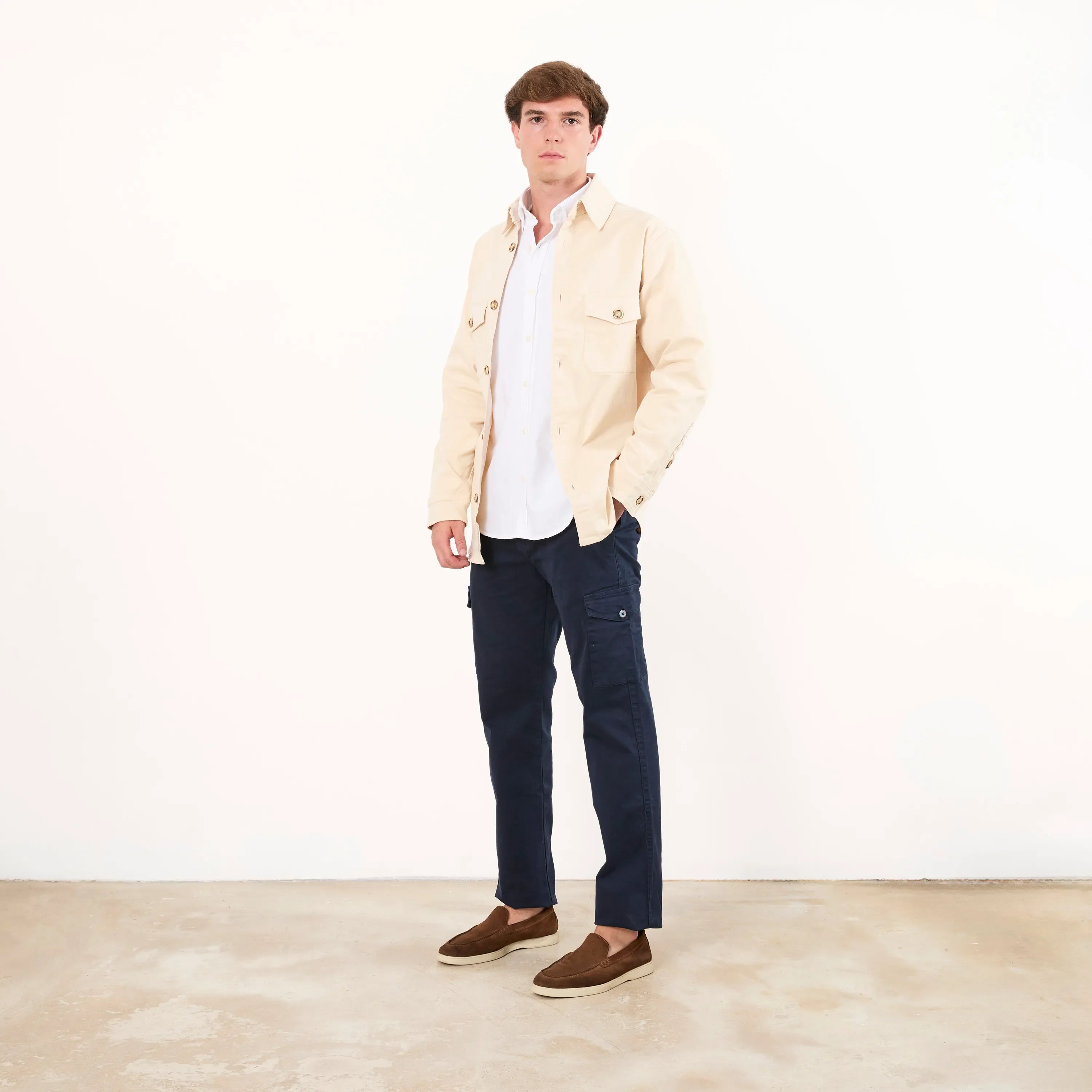 Sobrecamisa dos bolsillos beige